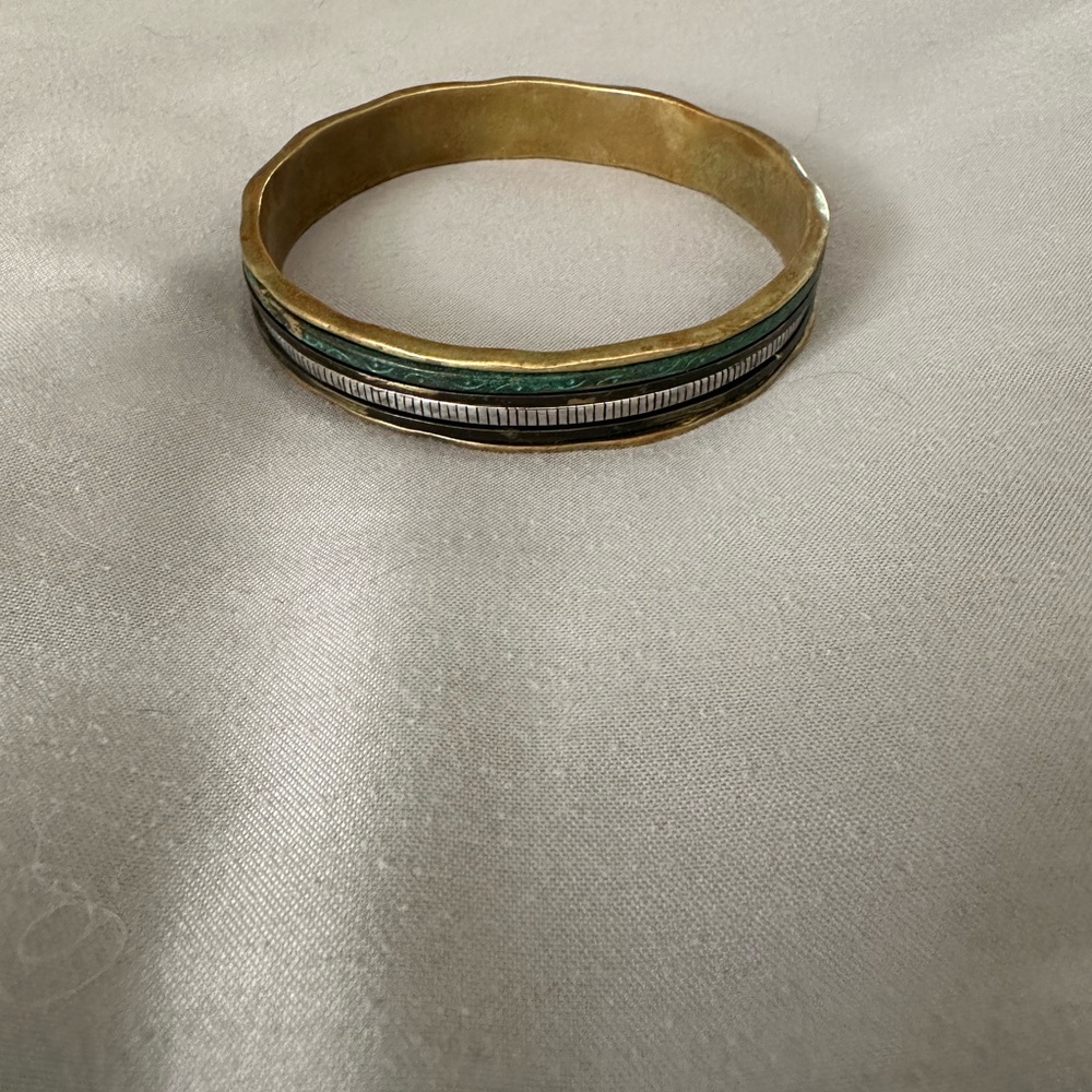 Silpada Gold and Silver Bangle Bracelet with Elegant Design